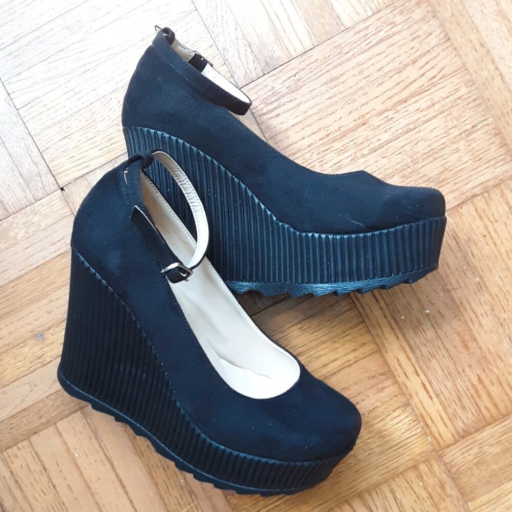 Turkish Cnr & Dvs Platform Shoes, ankle buckle, black cute
